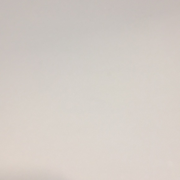 Meet your Posher, Lisa - Picture 1 of 1